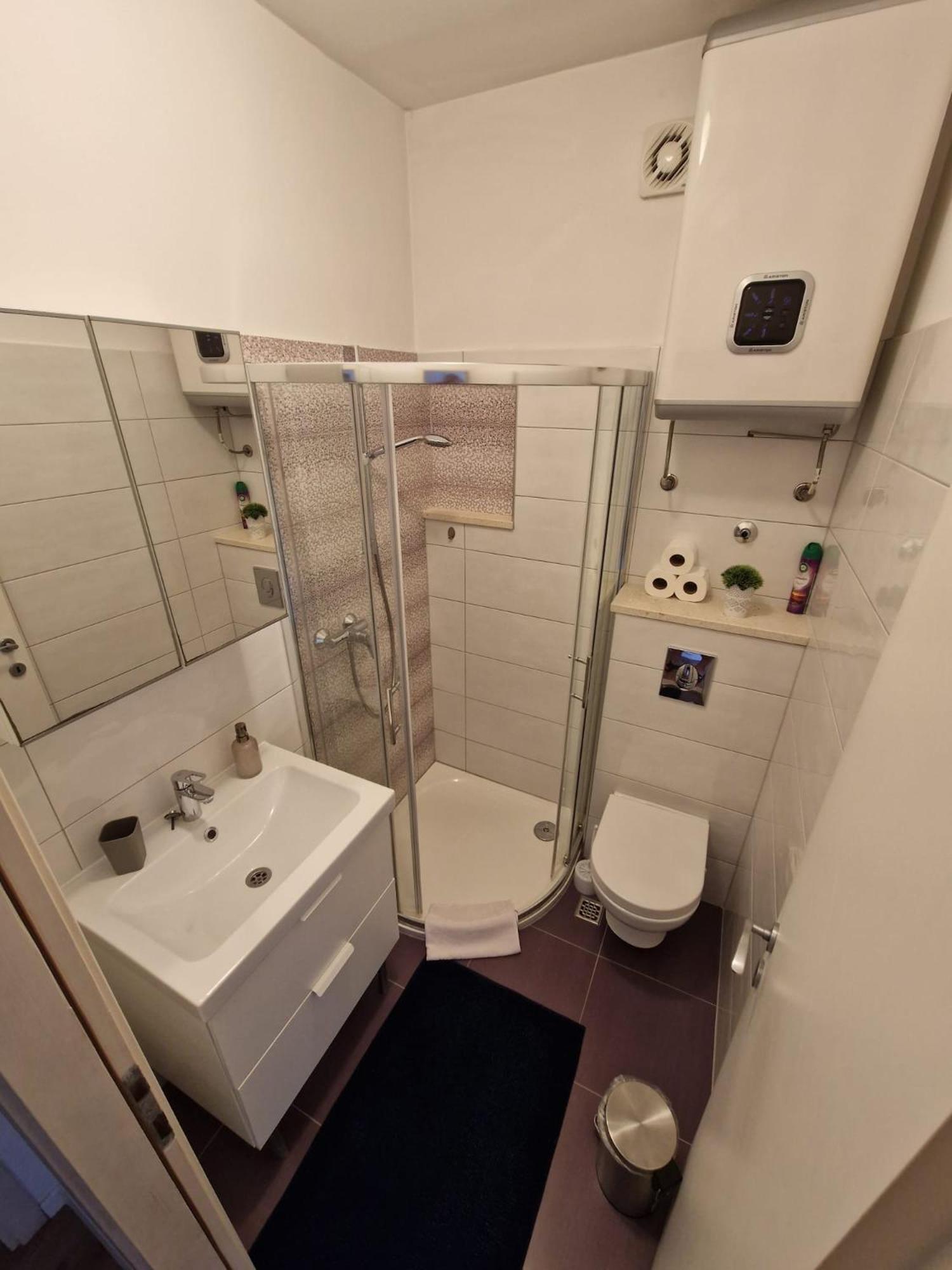 Apartments Bepa Makarska Eksteriør bilde